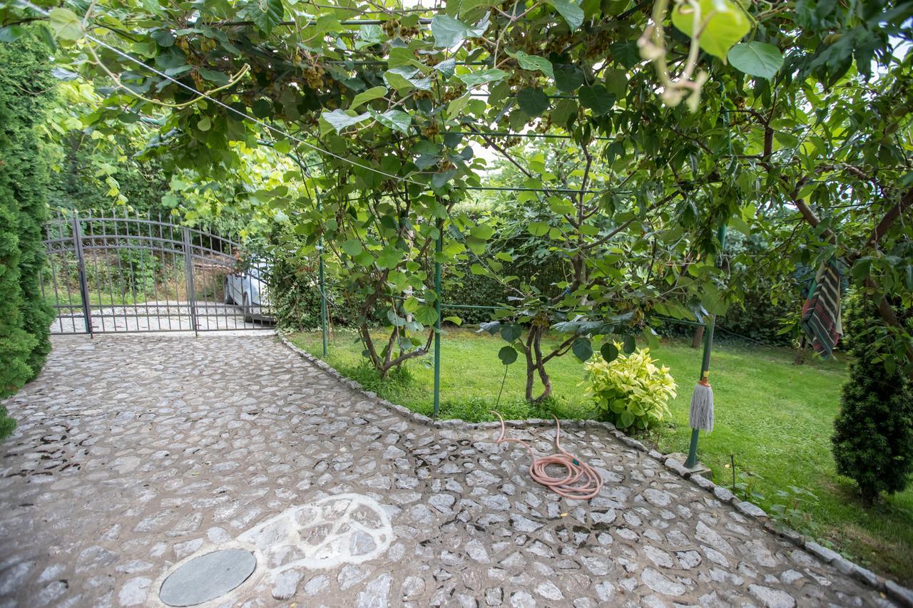 View Topia Apartments Ohrid Exterior foto
